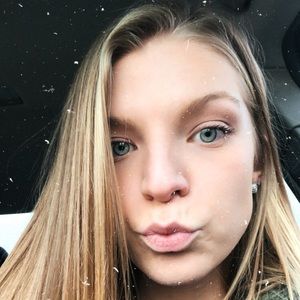 Meet your Posher, Hailee